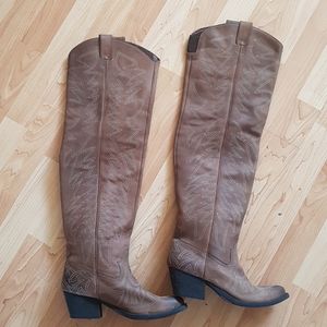 Beautiful thigh high Jeffrey Campbell boots